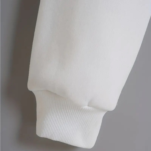 Long Sleeve Cropped Hoodie - Picture 6 of 7